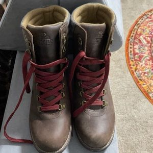 Kodiak Lace Up Boots